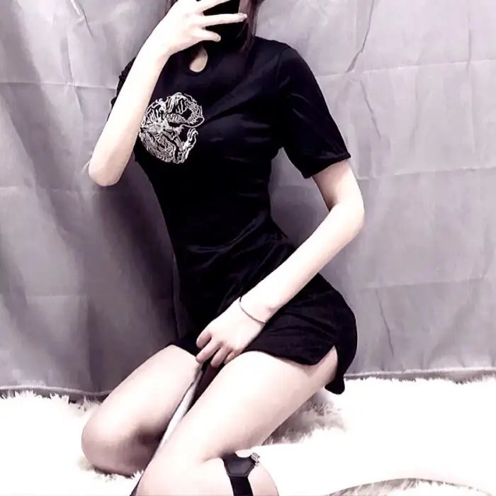血溅红谷